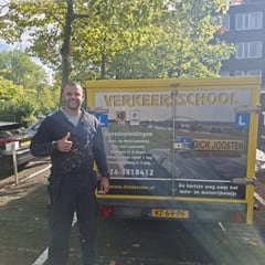 Jeremy voor onze lesaanhanger na het BE-examen